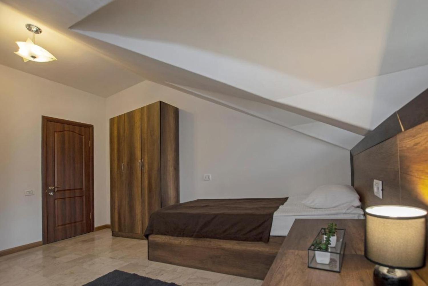 Hotel Season Ереван Экстерьер фото