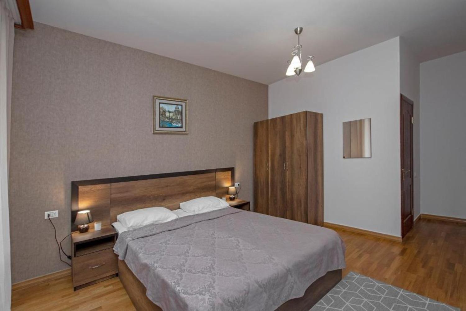 Hotel Season Ереван Экстерьер фото