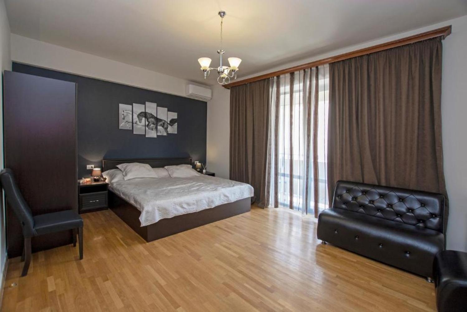 Hotel Season Ереван Экстерьер фото