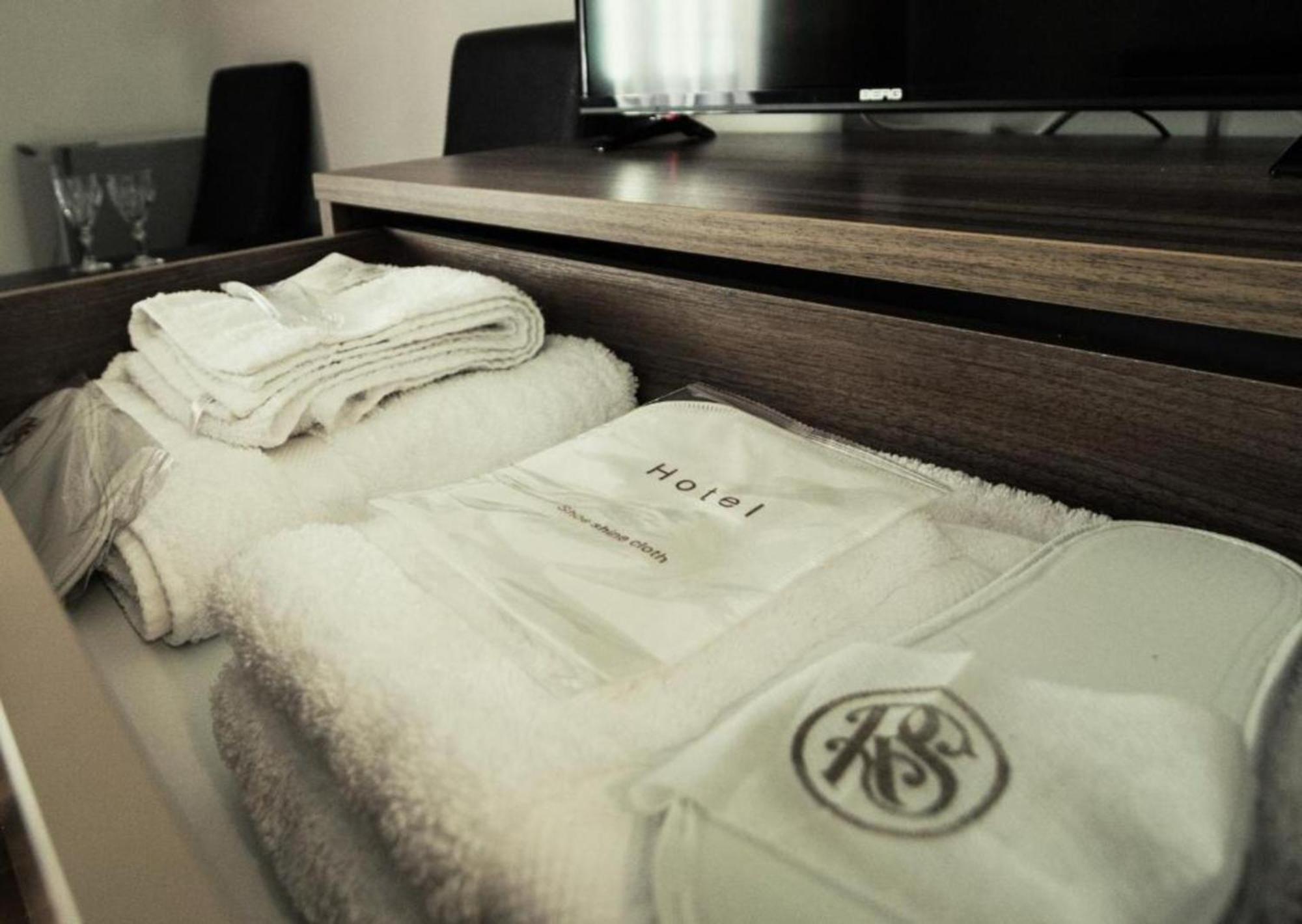 Hotel Season Ереван Экстерьер фото